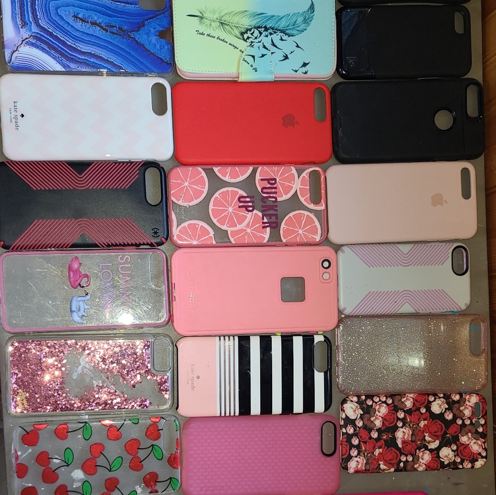 ❗FREE SHIPPING❗Lot of 24 iPhone cases